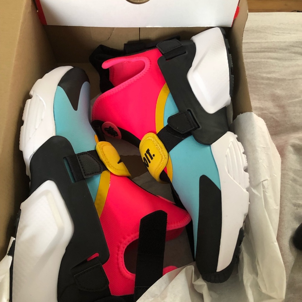 Nike huarache city